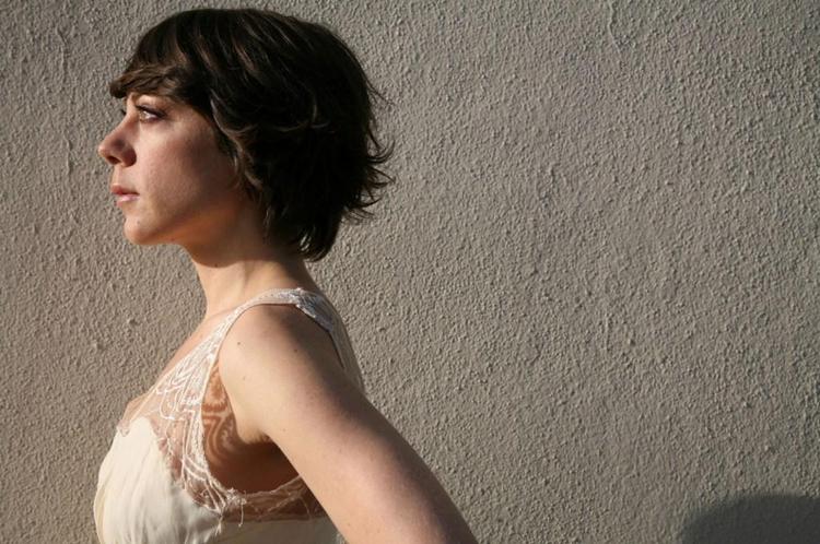 Allerede i de tidlige teenageår blev Gretchen Parlato klar over, at hun ville forfølge en musikalsk karriere. Resultatet af de overvejelser kan høres i aften, når hun som jazzfestivalens sidste store navn kan opleves i JazzHouse. 