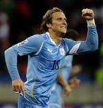 Profil. »Vi ønskede at blive nummer tre, men vi vil huske de positive ting«, siger Diego Forlán, der har været en af VM-slutrundens helt store spillere. 