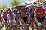 vagthund. Andy Schleck (i midten) er klar til at svare igen, hvis Alberto Contador går til angreb. 