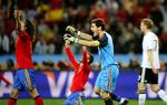 Utålmodig. Iker Casillas og de øvrige spanske spillere glæder sig til finalen. 