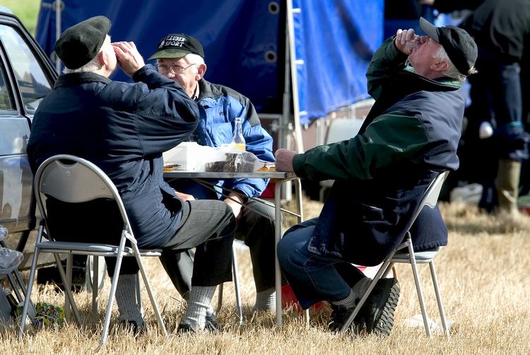 Livskvalitet. Mange af politiken.dk's læsere vil hellere nyde livet her og nu end spekulere over hvor gamle, de bliver. 