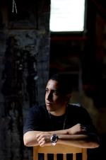 Dirty. »Hvis man nu bare siger, 'okay, nu kommer der en, der skal optræde, som hedder Mikkel', så tænker man 'fuck, det er sikkert en amatørrapper. Men hvis man lige hører, at nu kommer Dirty på scenen, så starter man med at grine lidt og siger 'sygt nok'«, forklarer 17-årige Ahmad Barakji om sit kunstnernavn. 