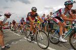 overraskelsen. Jurgen Van den Broecks hjul er så godt, at selveste Lance Armstrong her tager en slapper i skyggen af belgieren. 