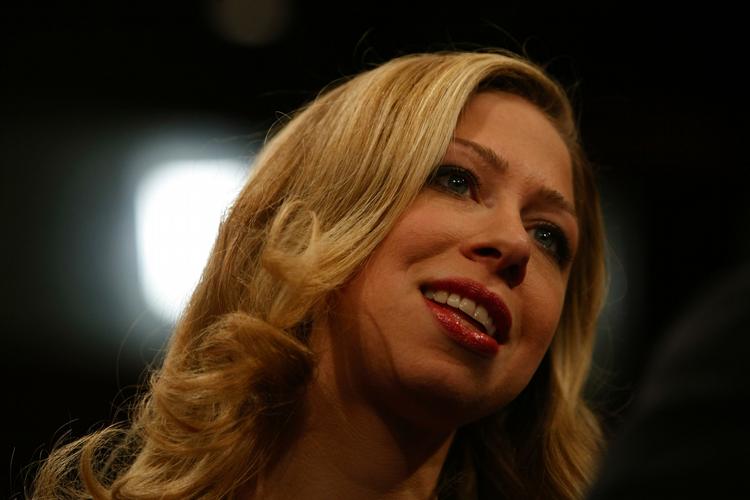 Ægteskab. Chelsea Clinton gifter sig med sin mangeårige kæreste, Mark Mezvinsky. Arkivfoto. 