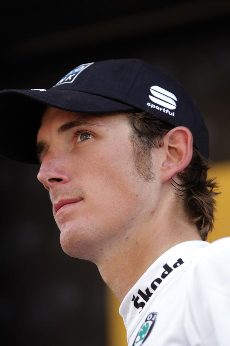 outsider. Andy Schleck er tvunget til at stase stort, hvis han vil forbi Contador og sikre sig et minut eller tos forspring inden enkeltstarten på lørdag. 