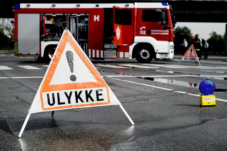 Kampagne. Sidste år blev 35.000 personer trafikdræbt på EU's veje. En lang række skrappe krav til bilers sikkerhed skal halvere det tal inden 2020. 