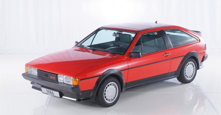VW Scirocco er en af de sportsvogne, du kan finde til spotpris. Men så er den ret gammel. Foto: VW 