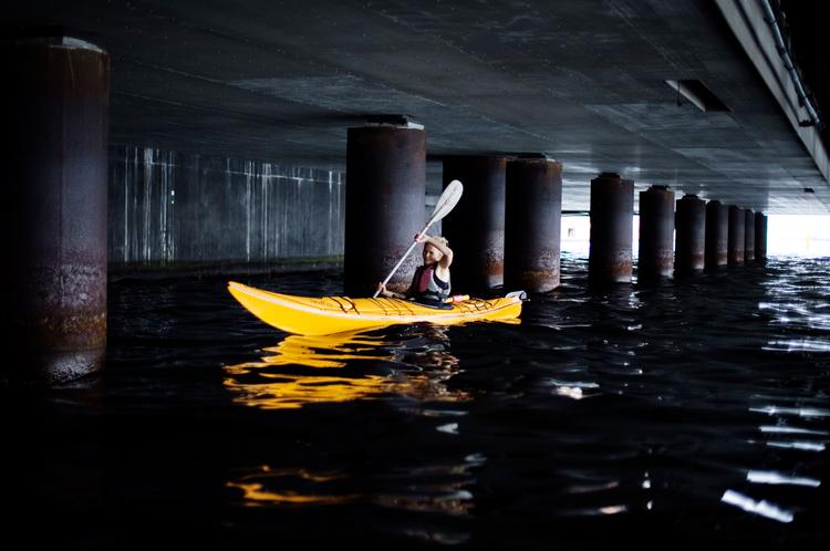 Selv som kajak-nybegynder med minimal sejlererfaring har man ikke svært ved at navigere rundt i Københavns kanaler. 