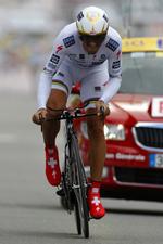 fænomen. Cancellara er på vej mod etapesejren i Pauillac. 