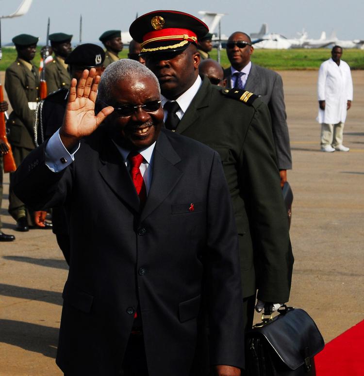Goddag. Mozambiques præsident, Armando Guebuza, er blandt de ankomne statsledere. 