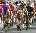 Favorit. Mark Cavendish har allerede fire sejre på kontoen i denne Tour og bejler til en femte gevinst på den berømte opløbsstrækning i byernes by. 