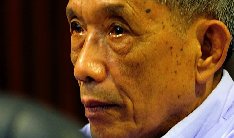 dømt. 67-årige Kaing Guek Eav er idømt 35 års fængsel for blandt andet forbrydelser mod menneskeheden under Røde Khmer-regimet i Cambodia fra 1975-79. 