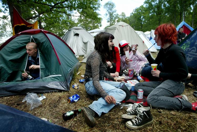 Konkurs. En uge inden Hultsfred festivalens start, meddelte arrangørerne, at festivalen var aflyst. 