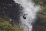 styrt. En helikopter  cirkler over det ulykkessted, hvor et passagerfly med 152 om bord tidligt i morges styrtede ned. 