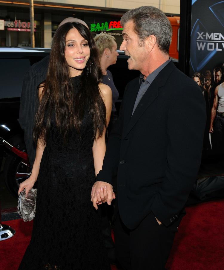 Krig. Ekskæresterne Oksana Grigorieva og Mel Gibson er involveret i en meget bitter og meget offentlig krig om forældremyndigheden over deres ni måneder gamle datter. Arkivfoto. 