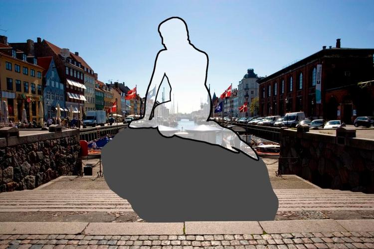 Den rigtige havfrue er tilbage på sin plads til december, men indtil da vil 500 vikarer overtage tjansen som turistattraktion. 