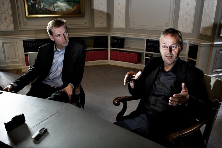 Opbakning. Ole Sohn (t.h.) kalder S-formandens fejl for »ubetænksom«, men han støtter hende fortsat. Arkivfoto. 