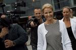 Hjemvendt. Trods kritikken formådede Helle Thorning-Schmidt at smile ved hjemkomsten. 