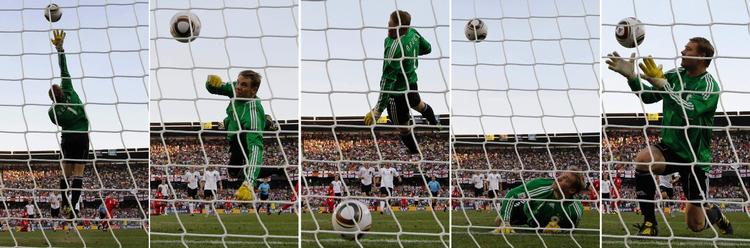mållinjeteknologi. Hele verden kunne se bolden over målstregen på den langsomme gengivelse få sekunder efter, at Frank Lampard havde sendt bolden ind bag Manuel Neuer i det tyske mål. Men dommeren så det ikke. Arkivfoto. 