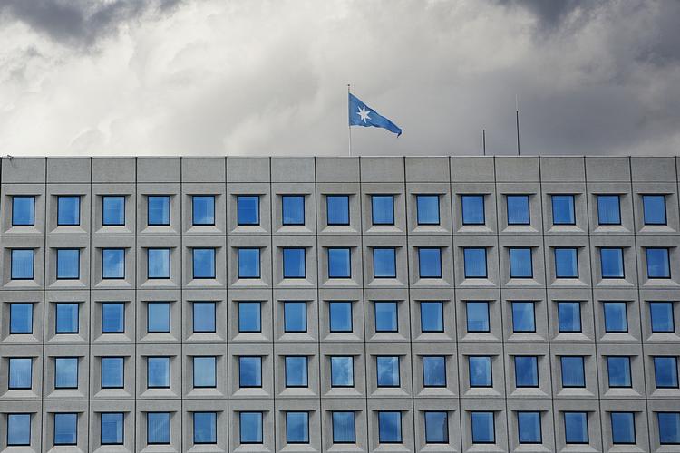 Bøde. I Mærsks hovedkontor på Esplanaden må de nu til lommerne og betale en stor bøde til de amerikanske myndigheder. 