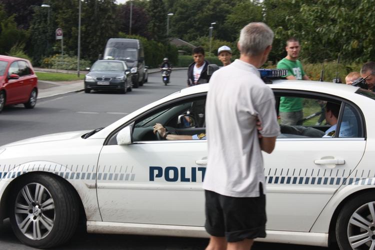 Hurtigt. Politiet var hurtigt på stedet efter røveriet mod Nordea-afdelingen i Århus i august sidste år. Det var blandt andet årsagen til, at røverne hurtigt blev anholdt. 