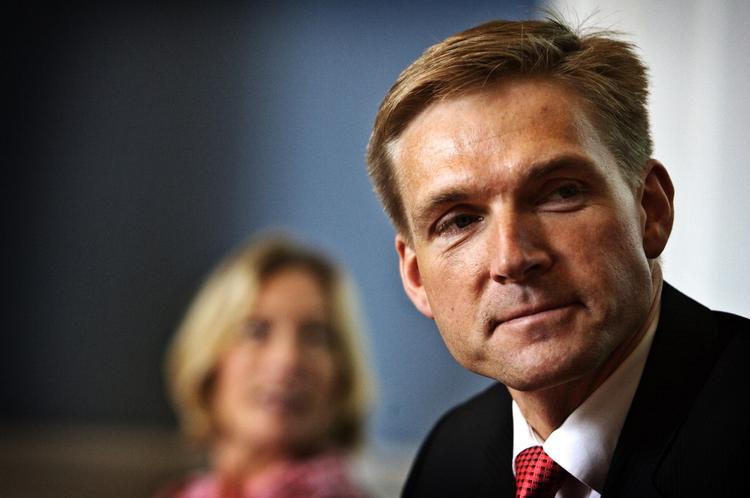 Personangreb. Kristian Thulesen Dahl beskylder Helle Thorning-Schmidt for at leve et dobbeltliv. 