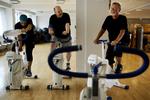 Frivillige. Henrik til højre i billedet underviser frivilligt i idræt for diabetikere. 