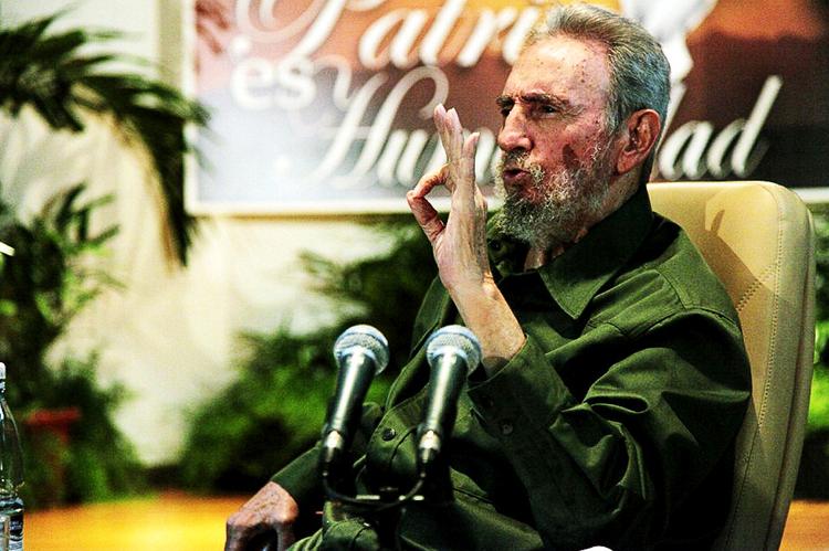 Leder. Fidel Castro vil tale i parlamentet i Havana, forlyder det. 
