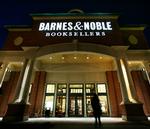 Boghandler. Den største amerikanske boghandlerkæde Barnes &amp; Noble er blevet sat til salg. 