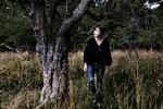 Naturglad. Miljøminister Karen Ellemann i det, hun kalder sin »bag- have«, Dyrehaven ved Taarbæk, hvor hun bor. 