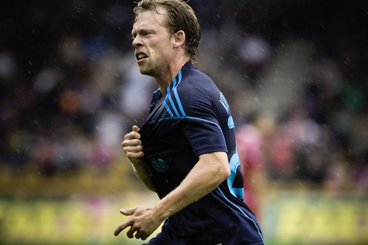SKADET. Michael Krohn-Dehli døjer med en knæskade. 