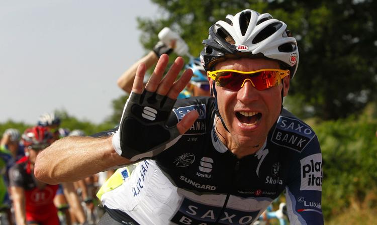 spasmager. Jens Voigt laver sjov med kameramanden under 6. etape af Tour de France i år. Arkivfoto. 