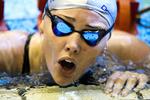 »Jeg tror, jeg lader det være op til min træner at tage beslutningen«, siger Jeanette Ottesen på spørgsmålet om hun skal svømme både semifinalen i 100 meter fri og finalen i 50 meter butterfly, der bliver afviklet med ti minutters mellemrum. (arkivfoto) 