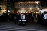 Vandskade. Magasin blev ramt af vandskade, da håndværkere ramte et sprinklerrør. 