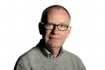 Bøger. Har skrevet 15 bøger, senest 'Det var sjovt at være til' (biografi om Marguerite Viby, Politikens Forlag 2001), bidrag til 'Ungerman' (Gyldendal 2002), Karen Blixens Gæstebud, Politikens Forlag 2004, 'Holck' (om tegneren Poul Holck, Dagbladet. Politiken 2004). 