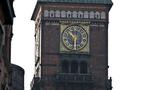 UROLIGT. Rådhusuret halter. Her billede fra tirsdag morgen, hvor viserne viste, at uret havde opgivet at følge med ved 22.30-tiden aftenen forinden. 