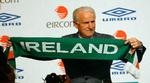 mavesmerter. Irlands landstræner Giovanni Trapattoni blev indlagt under den afsluttende træning før kampen mod Argentina. Arkivfoto. 