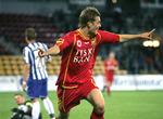 Nicklas Pedersen jubler efter en scoring mod Esbjerg tidligere i år. I dag var den 20-årige på pletten to gange i Århus. 