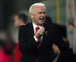 arvæv. Giovanni Trapattoni kan snart træne det irske landshold igen efter en operation i maven i dag. Arkivfoto. 
