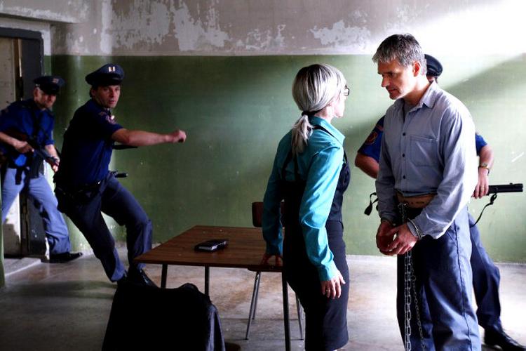 Udbryder. Den russiske stjerne Konstantin Lavronenko i rollen som Kajinek, der i 2000 flygtede fra Tjekkiets 'Alcatraz' for at skabe opmærksomhed om sin sag.  Foto fra film 