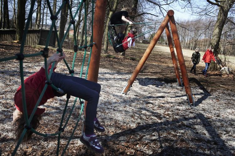 Børn får lov til mere end tidligere, før forældre griber ind, vurderer psykolog (arkivfoto). 