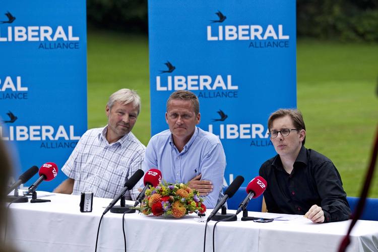 Ønskeliste. De tre folketingsmedlemmer i Liberal Alliance, Formand Anders Samuelsen, næstformand Simon Emil Ammitzbøllog Villum Christensen præsenterede i dag partiets ønsker frem mod finanslovsforhandlingerne. 