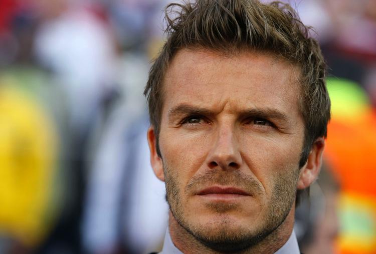 skifte? Alene salget af trøjer ved et eventuelt skifte til Blackburn for David Beckham kan bære en stor del af spillerens løn. Arkivfoto. 