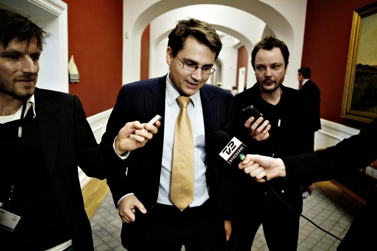 Erhvervs- og økonomiminister Brian Mikkelsen har valgt at lægge Konkurrence- og Forbrugerstyrelsen sammen. 