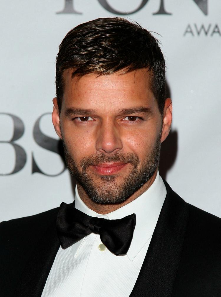 Biografi. Sangeren Ricky Martin er på vej med sin selvbiografi. 