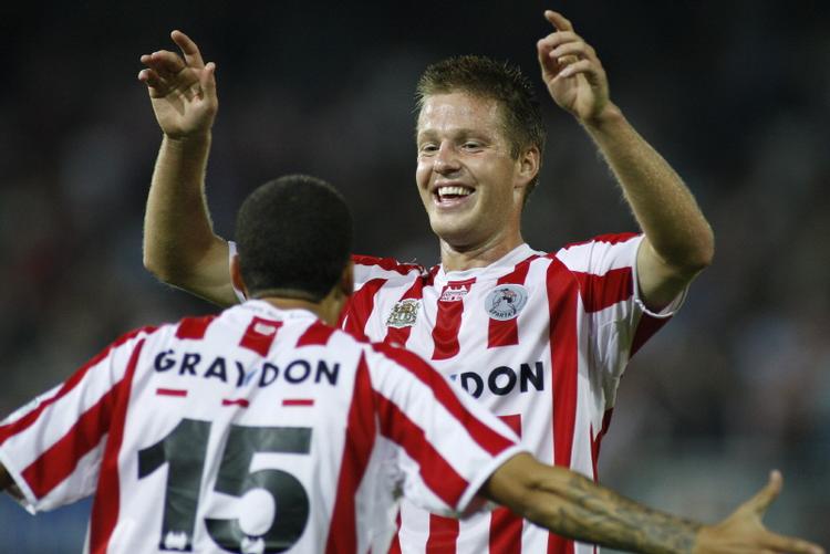 drømmedebut. Johan Voskamp er indstillet på at hjælpe Sparta Rotterdam hurtigt tilbage til den hollandske top. Otte scoringer i angriberens første kamp var en god start. Foto: sparta-rotterdam.nl 