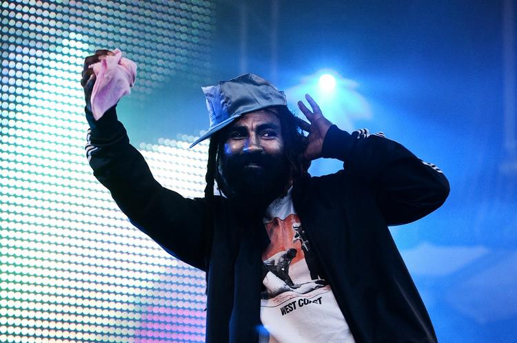 Den syrede, orignale og californiske hiphoppere samt dreadlock-yogi Gonjasufi gav koncert under Strøm festivalen i Enghavenparken 
