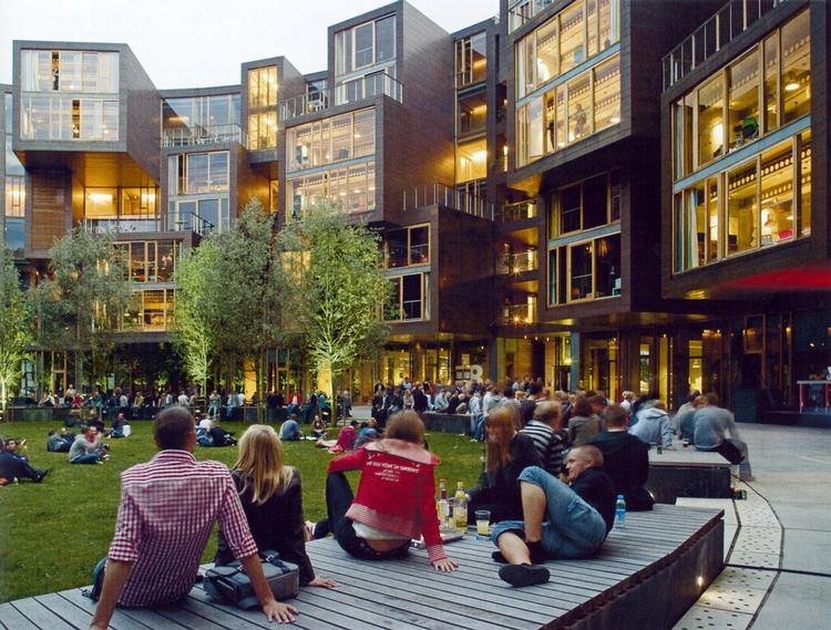 LEBEN. Den indre gård i Tietgenkollegiet, tegnet af Lundgaard &amp;Tranberg. 