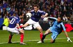solgt. Sebastien Squillaci (midt) under en landskamp for Frankrig, som han også repræsenterede under VM i Sydafrika. Arkivfoto. 