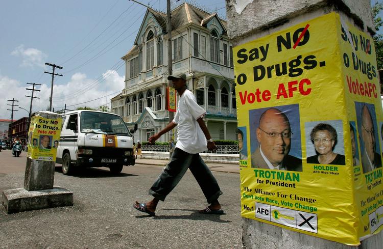 vandet. Sundhedsministeren i Guyana opfordrer nu de lokale hitmagere til at holde lidt igen med sange om at feste og drikke. (Arkiv) 